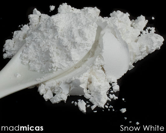 Snow White Premium White Mica in Spoon