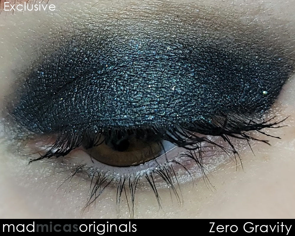 Zero Gravity Black Sparkle Mica in Cream Eye Shadow