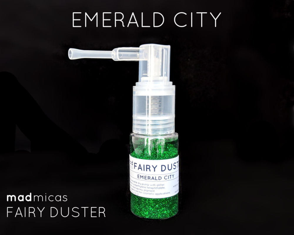 Emerald City Green glitter in a dry glitter pump.