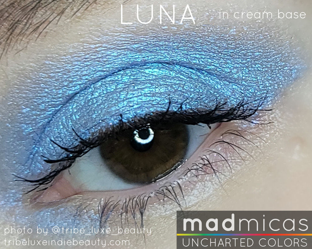 Luna Mica in Cream Eyeshadow Base